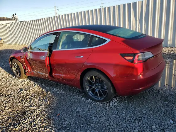 5YJ3E1EB4KF464850 2019 TESLA MODEL 3 - Image 2