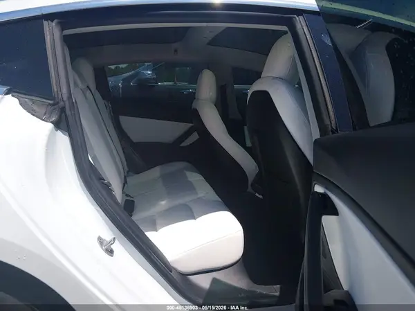 5YJ3E1EB4KF469935 2019 TESLA MODEL 3 - Image 8