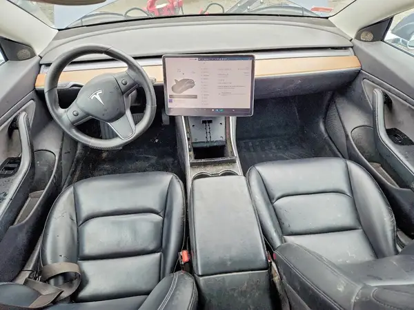 5YJ3E1EB4KF477291 2019 TESLA MODEL 3 - Image 8