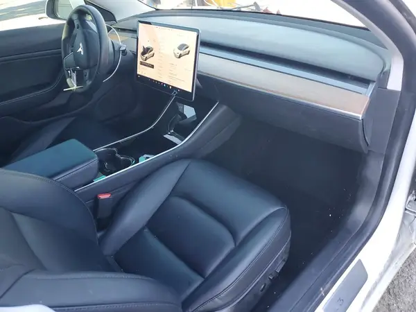5YJ3E1EB4KF511164 2019 TESLA MODEL 3 - Image 8
