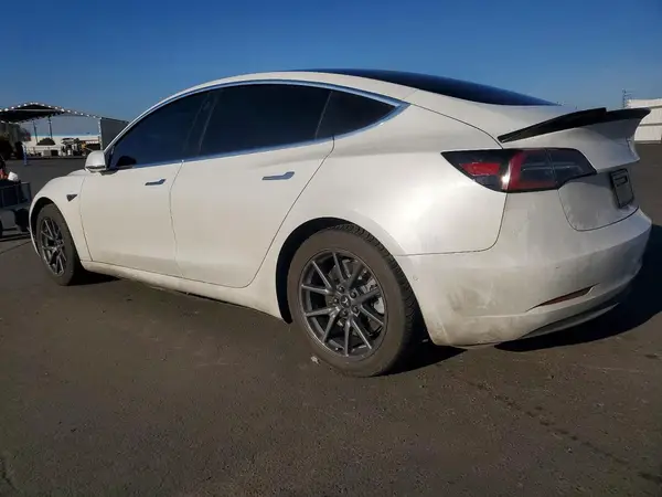 5YJ3E1EB4KF511407 2019 TESLA MODEL 3 - Image 2