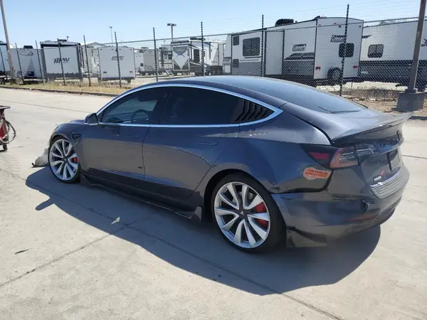 5YJ3E1EB4KF513822 2019 TESLA MODEL 3 - Image 2