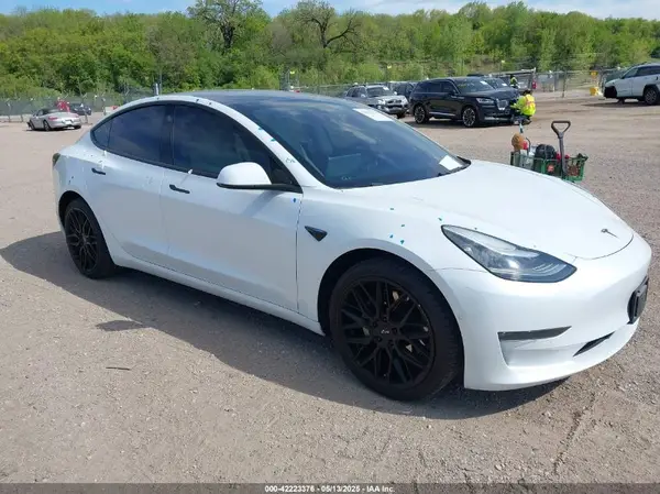 5YJ3E1EB4KF517787 2019 TESLA MODEL 3 - Image 1