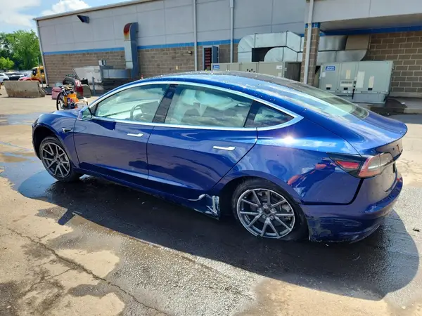 5YJ3E1EB4KF526764 2019 TESLA MODEL 3 - Image 2