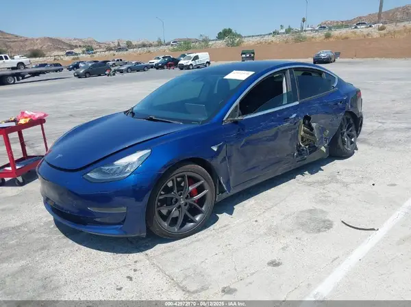 5YJ3E1EB4KF528921 2019 TESLA MODEL 3 - Image 2