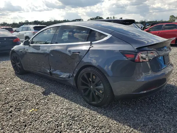 5YJ3E1EB4KF529972 2019 TESLA MODEL 3 - Image 2