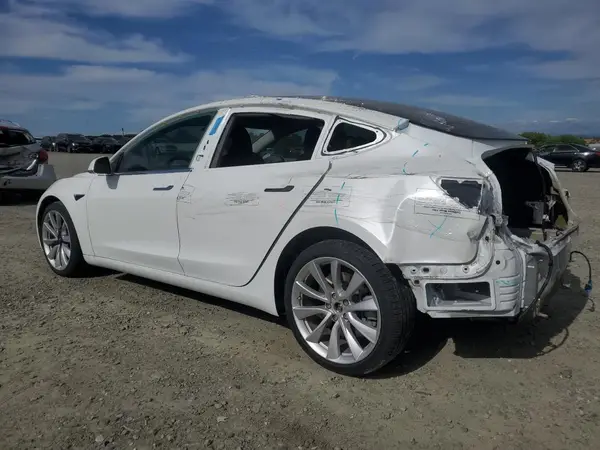 5YJ3E1EB4KF530328 2019 TESLA MODEL 3 - Image 2