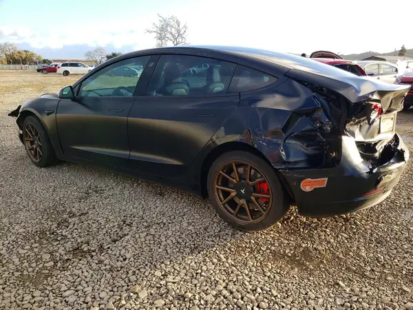 5YJ3E1EB4LF600122 2020 TESLA MODEL 3 - Image 2