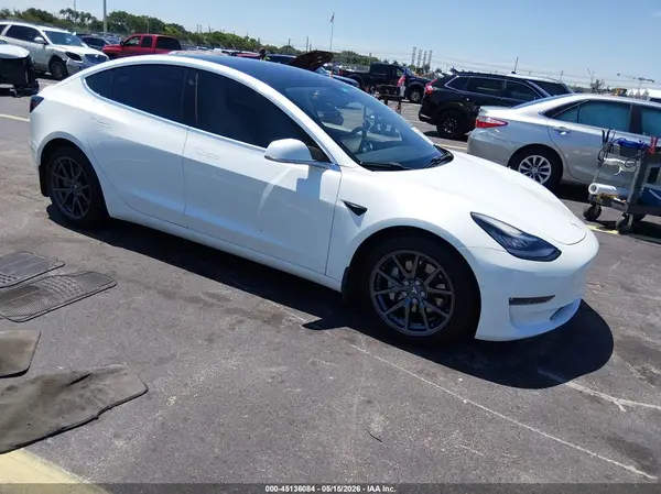 5YJ3E1EB4LF607037 2020 TESLA MODEL 3 - Image 1