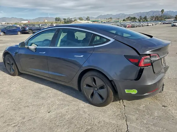 5YJ3E1EB4LF635503 2020 TESLA MODEL 3 - Image 2