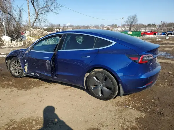 5YJ3E1EB4LF636117 2020 TESLA MODEL 3 - Image 2