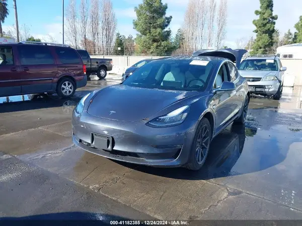 5YJ3E1EB4LF639194 2020 TESLA MODEL 3 - Image 2
