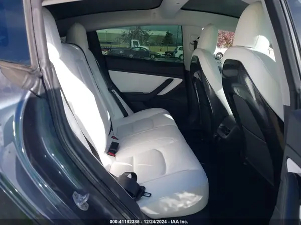 5YJ3E1EB4LF639194 2020 TESLA MODEL 3 - Image 8