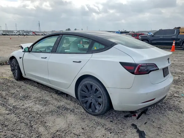5YJ3E1EB4LF639468 2020 TESLA MODEL 3 - Image 2