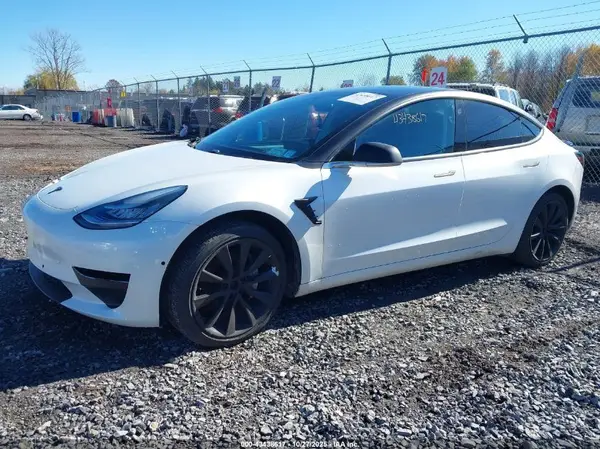 5YJ3E1EB4LF647876 2020 TESLA MODEL 3 - Image 2