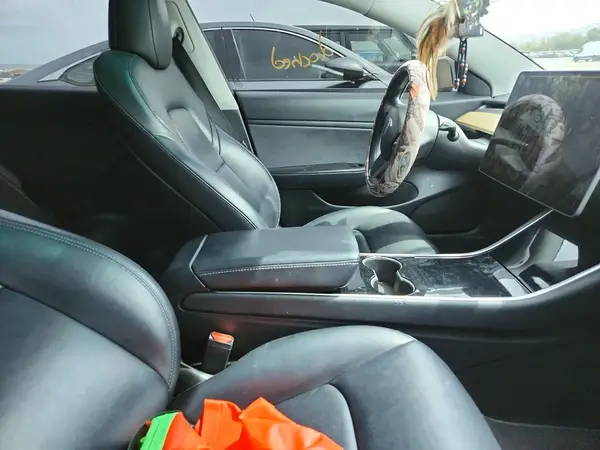 5YJ3E1EB4LF649708 2020 TESLA MODEL 3 - Image 8
