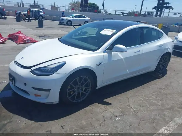 5YJ3E1EB4LF665794 2020 TESLA MODEL 3 - Image 2