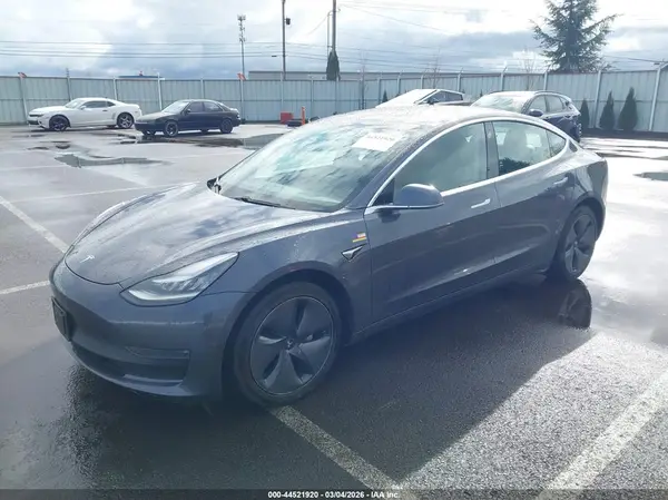 5YJ3E1EB4LF710832 2020 TESLA MODEL 3 - Image 2