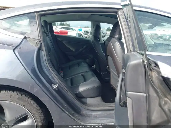 5YJ3E1EB4LF710832 2020 TESLA MODEL 3 - Image 8