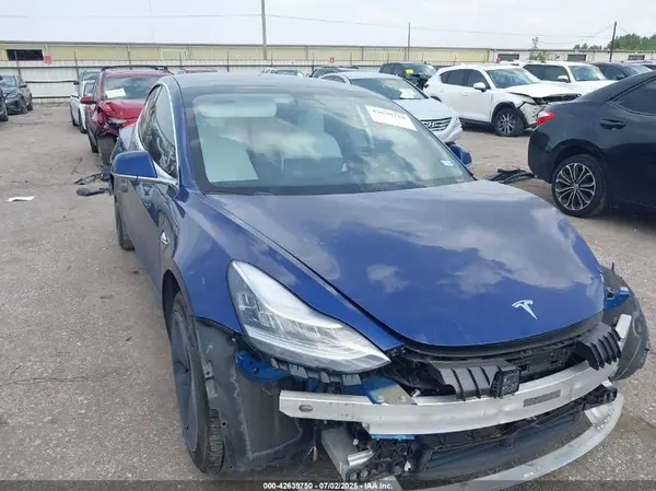 5YJ3E1EB4LF735827 2020 TESLA MODEL 3 - Image 1