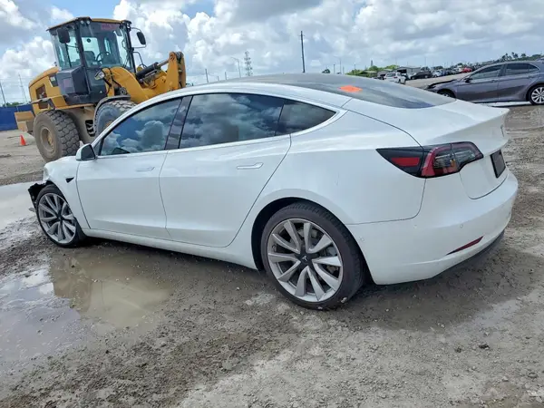 5YJ3E1EB4LF795638 2020 TESLA MODEL 3 - Image 2
