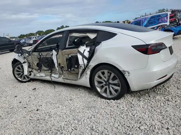 5YJ3E1EB4LF796076 2020 TESLA MODEL 3 - Image 2