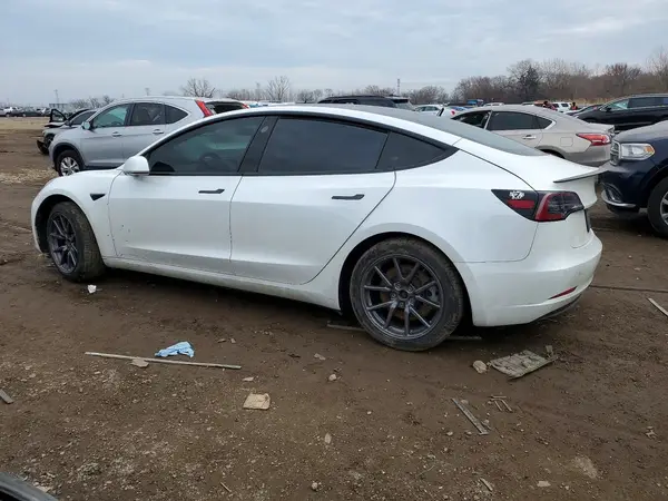 5YJ3E1EB4LF798183 2020 TESLA MODEL 3 - Image 2