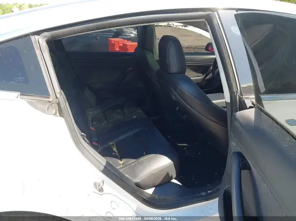 5YJ3E1EB4LF803236 2020 TESLA MODEL 3 - Image 8