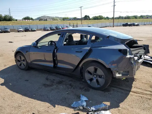 5YJ3E1EB4MF002016 2021 TESLA MODEL 3 - Image 2