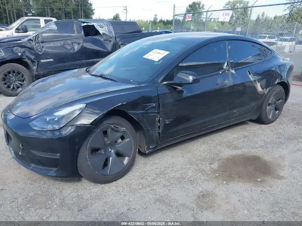 5YJ3E1EB4MF002436 2021 TESLA MODEL 3 - Image 2