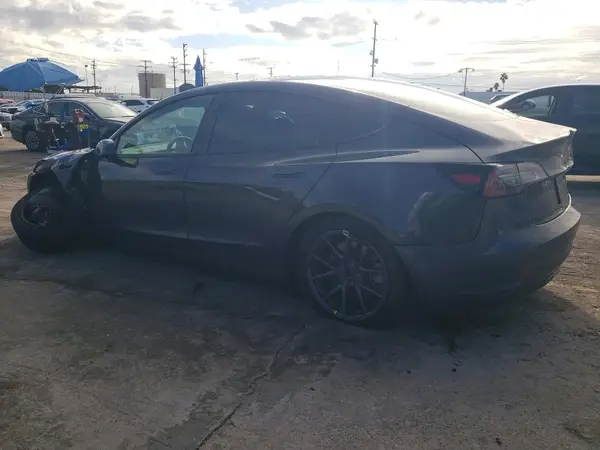 5YJ3E1EB4MF003098 2021 TESLA MODEL 3 - Image 2