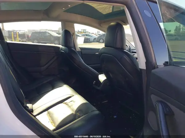 5YJ3E1EB4MF009208 2021 TESLA MODEL 3 - Image 8