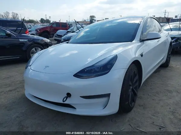 5YJ3E1EB4MF010097 2021 TESLA MODEL 3 - Image 2