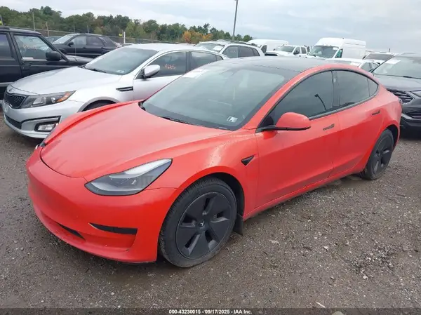 5YJ3E1EB4MF015011 2021 TESLA MODEL 3 - Image 2