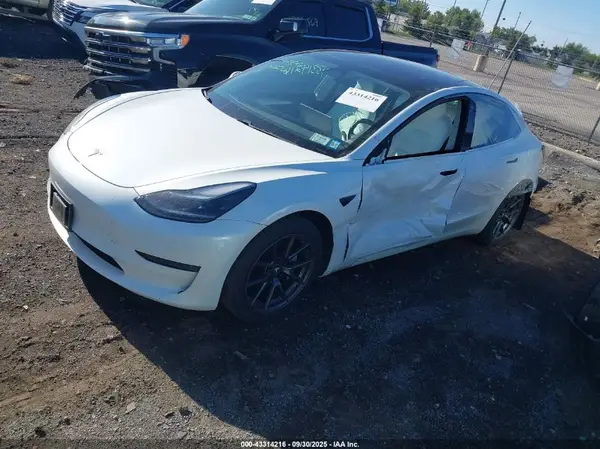 5YJ3E1EB4MF020094 2021 TESLA MODEL 3 - Image 2