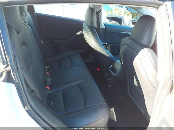 5YJ3E1EB4MF037087 2021 TESLA MODEL 3 - Image 8