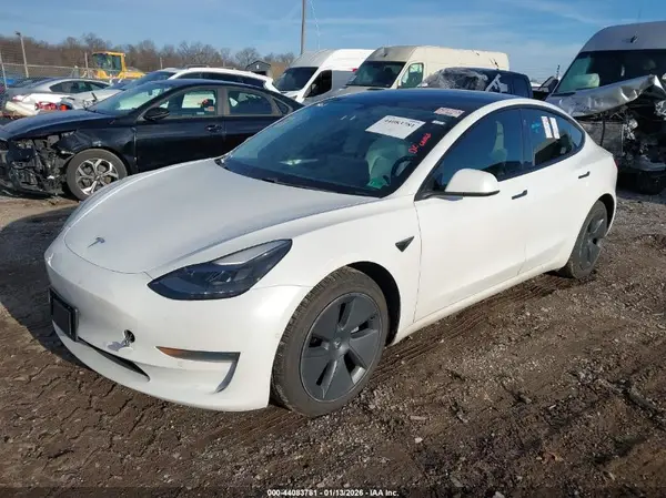 5YJ3E1EB4MF046856 2021 TESLA MODEL 3 - Image 2