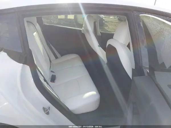 5YJ3E1EB4MF046856 2021 TESLA MODEL 3 - Image 8
