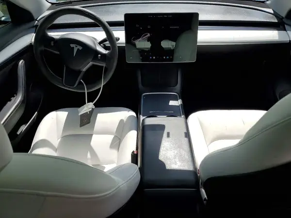 5YJ3E1EB4MF047408 2021 TESLA MODEL 3 - Image 8
