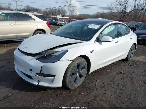 5YJ3E1EB4MF048400 2021 TESLA MODEL 3 - Image 2