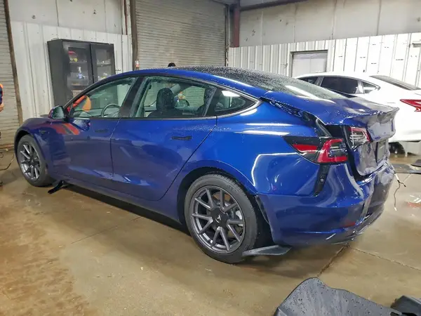 5YJ3E1EB4MF049319 2021 TESLA MODEL 3 - Image 2