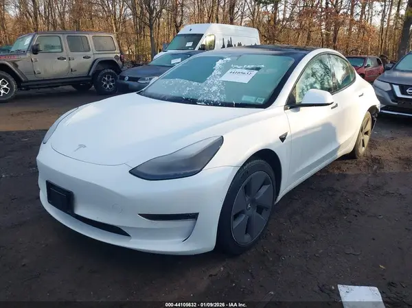 5YJ3E1EB4MF054990 2021 TESLA MODEL 3 - Image 2