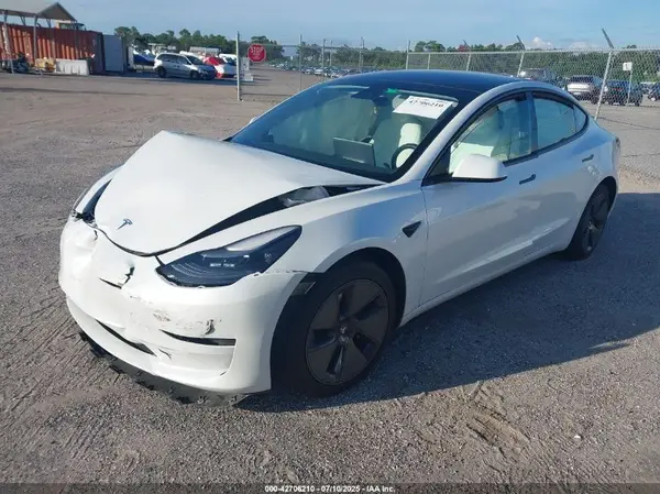 5YJ3E1EB4MF055329 2021 TESLA MODEL 3 - Image 2