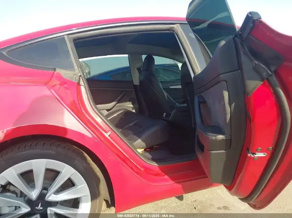 5YJ3E1EB4MF060904 2021 TESLA MODEL 3 - Image 8