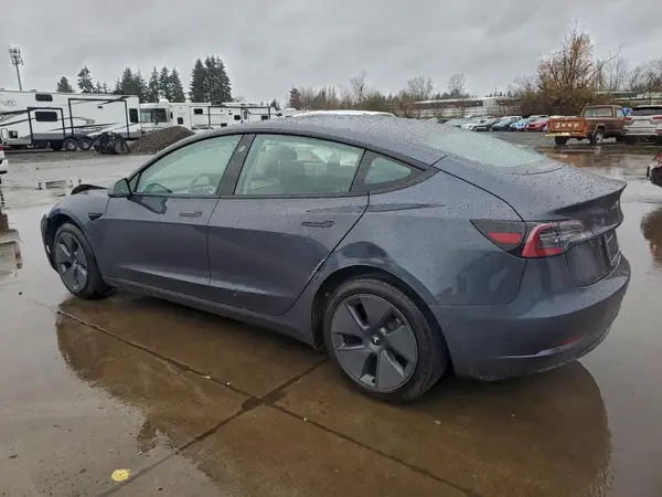 5YJ3E1EB4MF062510 2021 TESLA MODEL 3 - Image 2