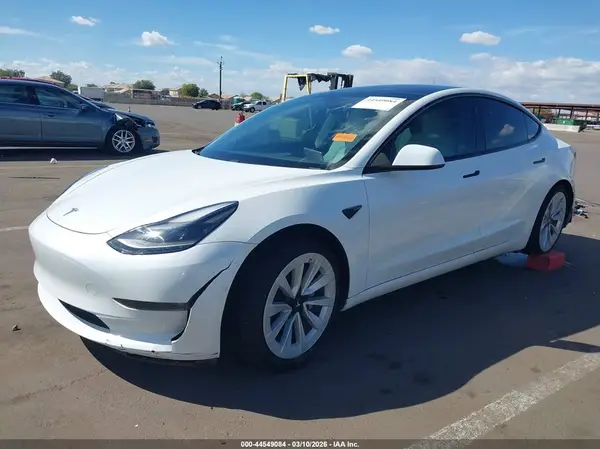 5YJ3E1EB4MF066976 2021 TESLA MODEL 3 - Image 2