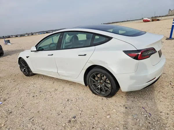 5YJ3E1EB4MF067383 2021 TESLA MODEL 3 - Image 2