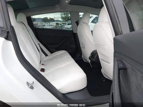 5YJ3E1EB4MF069893 2021 TESLA MODEL 3 - Image 8