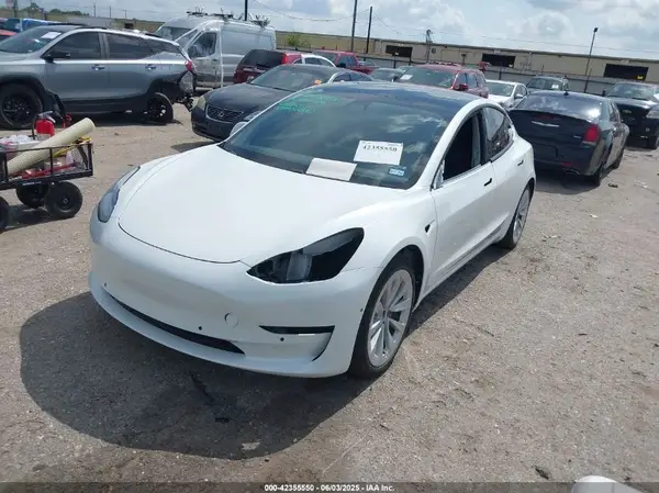 5YJ3E1EB4MF850459 2021 TESLA MODEL 3 - Image 2
