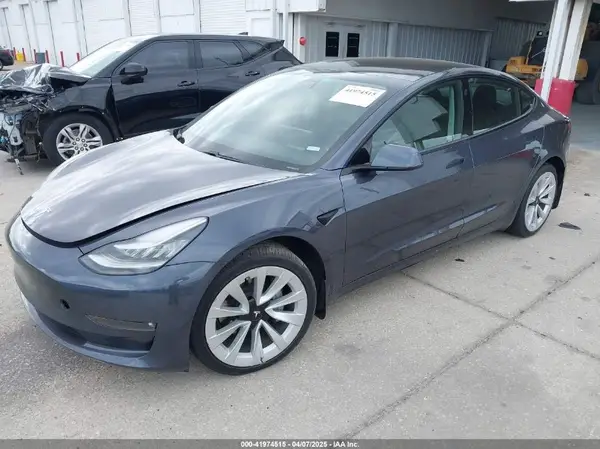 5YJ3E1EB4MF855581 2021 TESLA MODEL 3 - Image 2